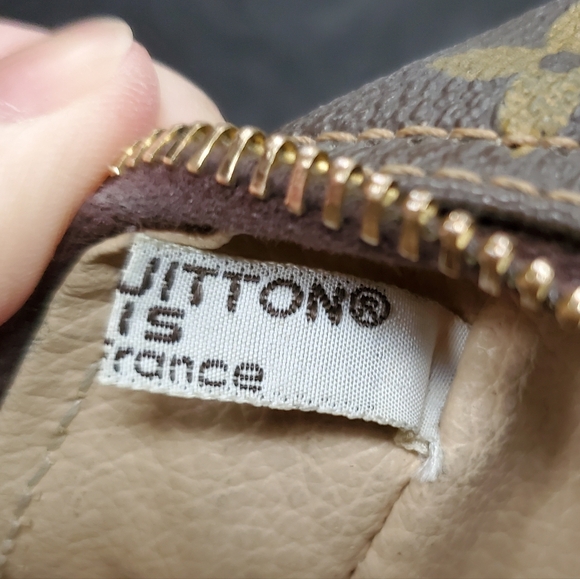 LOUIS VUITTON TROUSSE 28 COSMETIC BAG - Picture 11 of 16